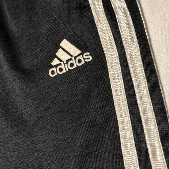 (YM) Boys Adidas Tapered Leg Double Side Striped Sweatpants - Picture 3 of 8